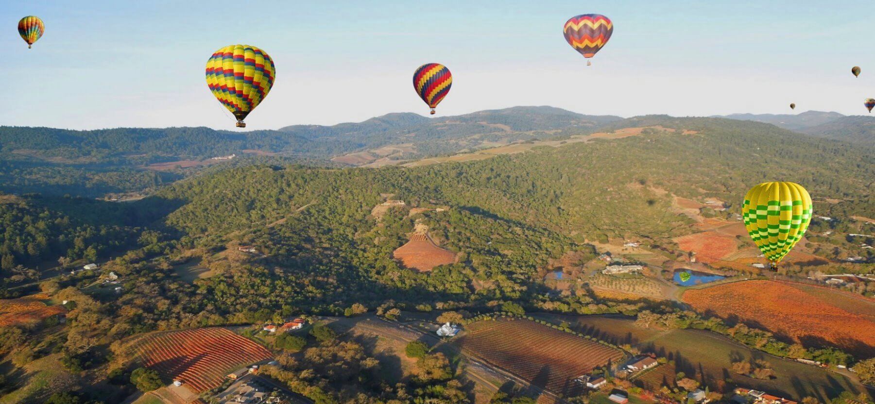 Thrilling-Hot-Air-Balloon-Rides-Valley