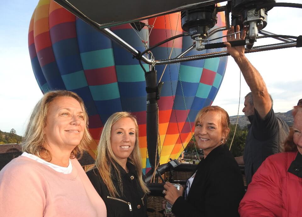 Vuelo-en-Globo-Aerostatico-sobre-el-Valle-de-Napa.jpg