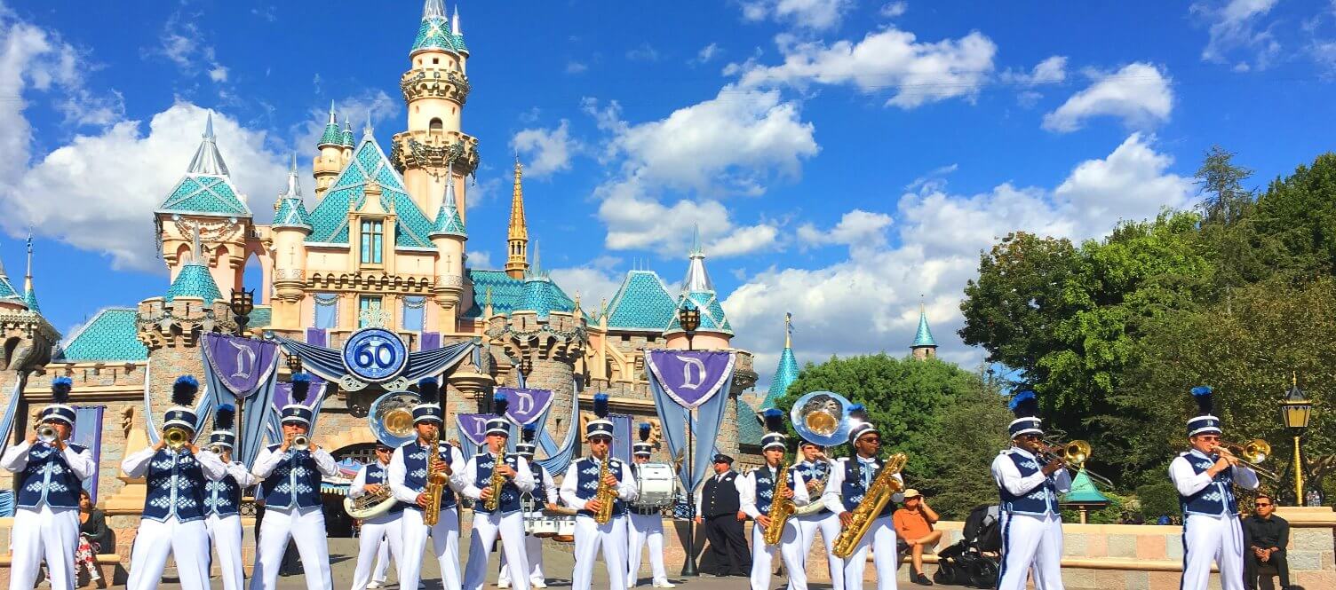 los-angeles-attractions-disneyland-hollywood-universal