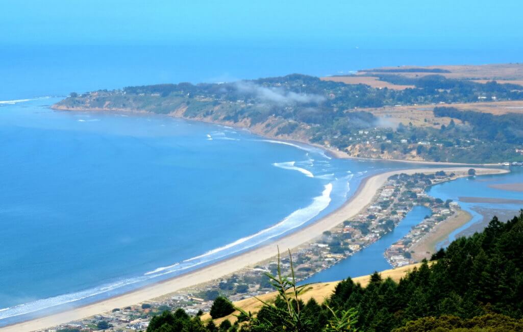 muirwoods-day-trip-stinson-beach.jpg