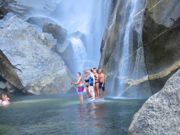 tour of half dome hike from yosemite valley .JPG