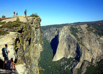 TAFT point yosemite day hikes .JPG
