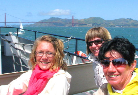 ferry-bay-cruise-around-alcatraz-island-sanfrancisco-bay-photos-bay.jpg